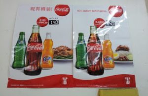 Coca-Cola in glass bottle has reappeared in Malaysia and this time, it is sold in hawker-style Chinese restaurant