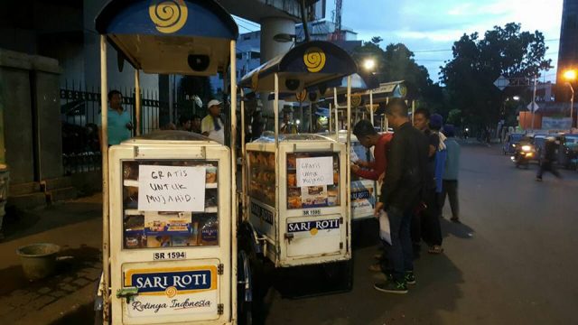 sari-roti-aksi