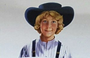 Quaker Crunch sporting a younger Quaker boy look