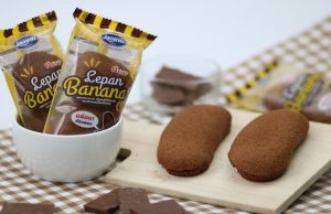 New Le Pan chocolate banana cake, still super cute and affordable