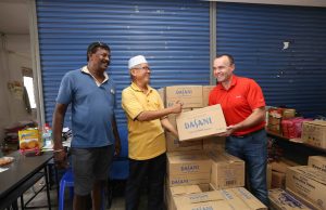 Coca-Cola Supplies Drinking Water To Flood Relief Centres