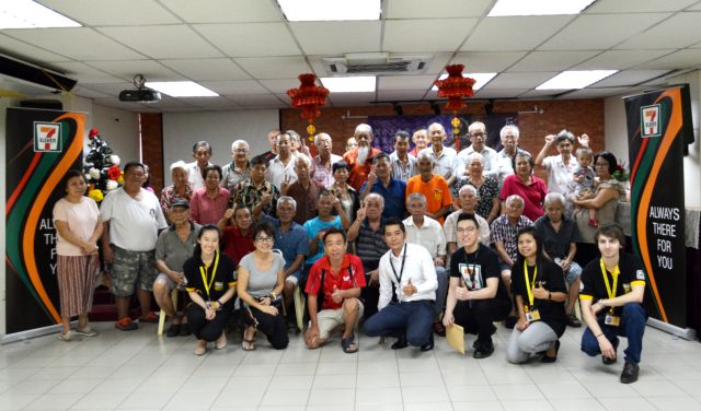 7-eleven cny charity
