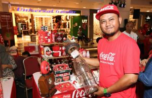 Football fever hits Coca-Cola Collectors Fair 2018