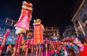 Double Cheers Double Winnings This CNY For 600 Winners of 3-Litre Carlsberg Bottle