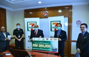 7-Eleven & Lucence – Donation of COVID-19 Saliva Sample Collection Kits to MOH Malaysia