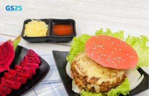 GS25 convenience store sells dragon fruit hamburger, immunity drink