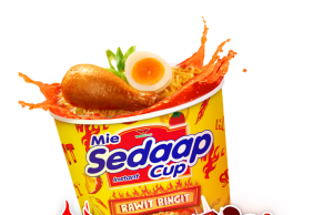 New Mie Sedaap Cup Rawit Bingit Rasa Ayam Jerit comes with bird’s eye chili topping