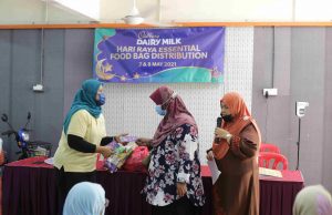 Cadbury Dairy Milk Contributes RM80,000 To Create a Meaningful Raya for 1,100 Low Income Families