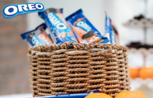 Oreo Fizzy Chocolate Sandwich Cookies with Oreo cookies and orange flavoured cream