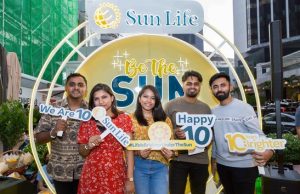Sun Life Malaysia Lighted Up International Friendship Day with #YouAreMySunshine Mini Event