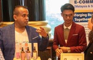 Shopee Empowers Sellers to Customise Products for Malaysians