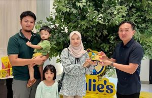 Julie’s Biscuits announces 30x Weekly Prizes Winner (10g Gold worth RM3,500/Gold) & Grand Prize Gold Winner (100g Gold worth RM35,000) for Cheese! I ‘Nut’ Emas Campaign
