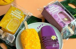 FamilyMart Malaysia new Cake Popsicle is a decadent cake wrapped up in a popsicle-like shell
