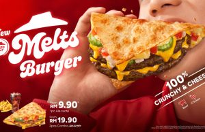 PIZZA HUT’S NEW BURGER: COMBINING BEST OF BOTH WORLDS – BERANI CUBA? ONLY RM0.99!