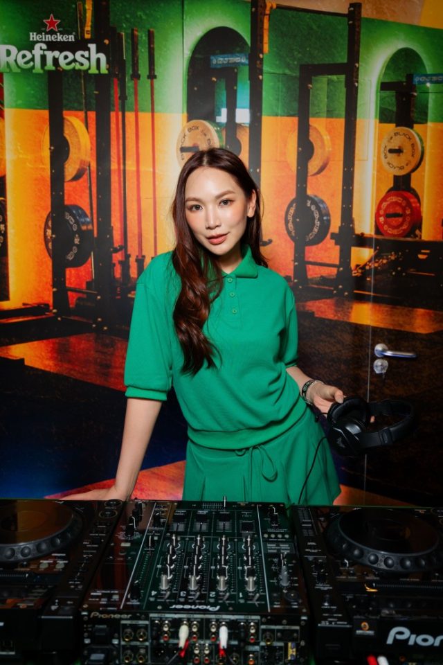 2_Heineken® Refreshing Sessions will transform everyday spaces—think lifestyle gyms, grocery stores, and bookstores—into unexpected music hotspots (2) (1)