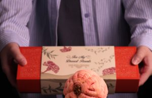 A Gift of Grace and Gratitude: Old Seng Choong’s Mother’s Day Blossom Pastry Set