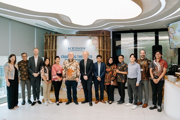 Kerry-leaders-Ireland-s-ambassador-Indonesia-H-E-P-draig-Francis-opening